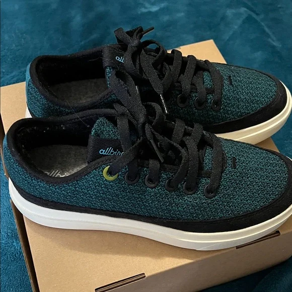 Allbirds Teal and Black Casual Sneakers - Picture 2 of 5